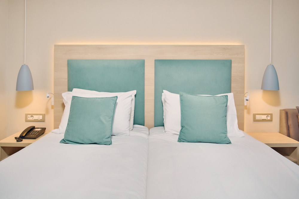 tsilivi beach hotel