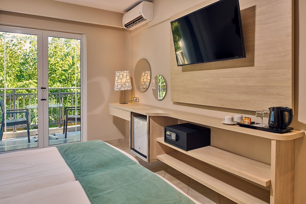 tsilivi beach hotel