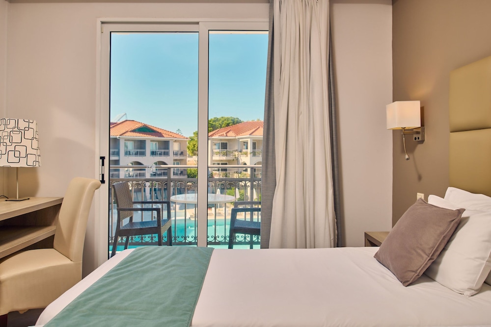 tsilivi beach hotel