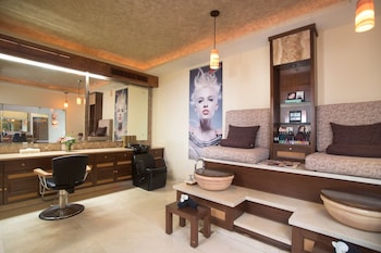 family residences by villa del palmar flamingos