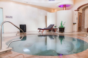 family residences by villa del palmar flamingos