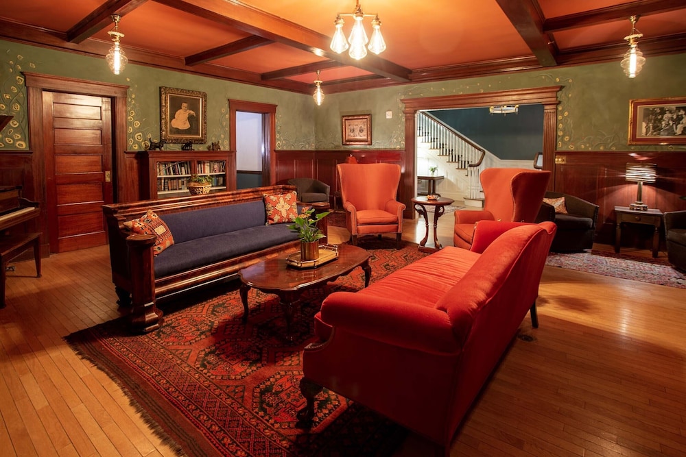 the hartness house