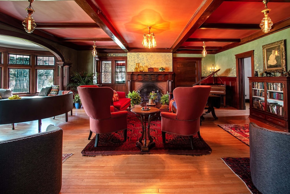 the hartness house