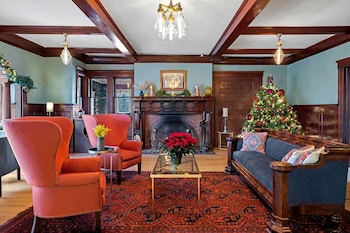 The Hartness House,,3 star