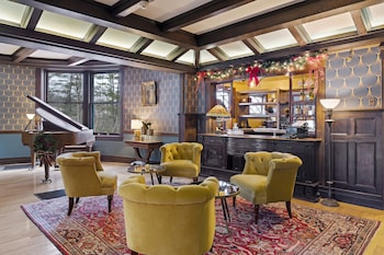 The Hartness House,,3 star