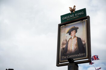 Commodore Hotel Bournemouth By Greene King Inns,Hurn>>Bournemouth,3 star