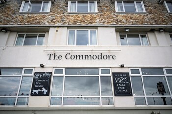 Commodore Hotel Bournemouth By Greene King Inns,Hurn>>Bournemouth,3 star
