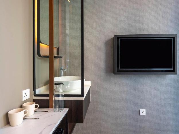 beverly hotels elements