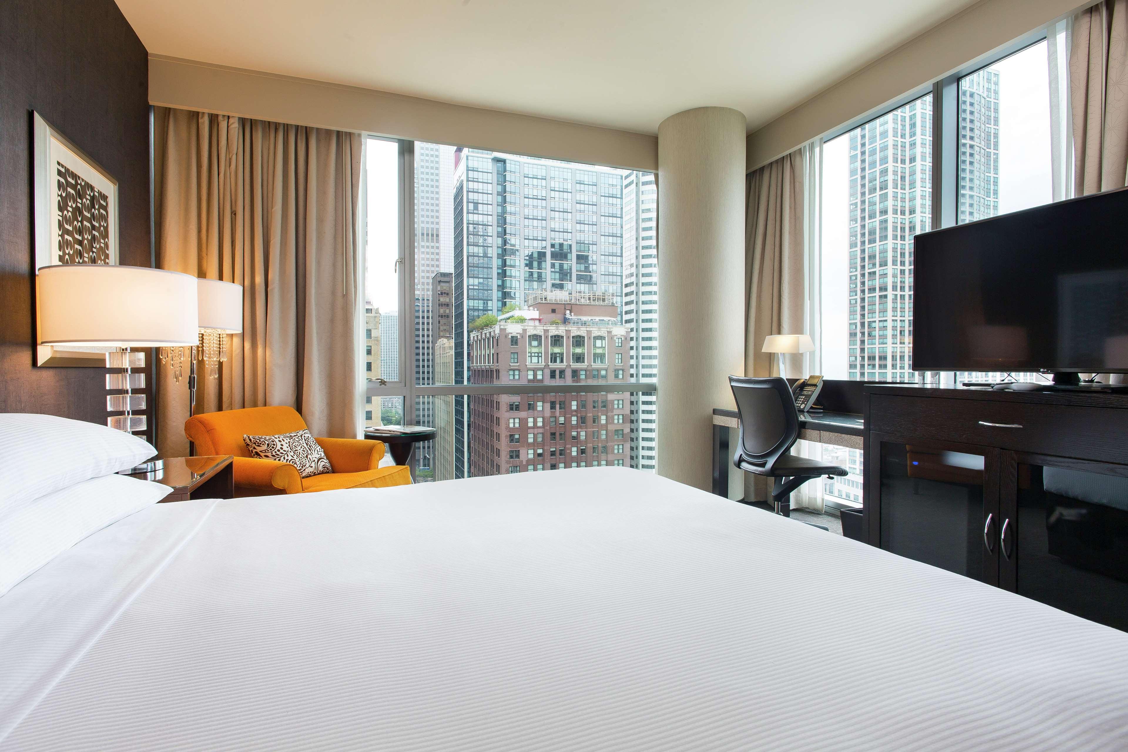 thewit chicago a hilton hotel