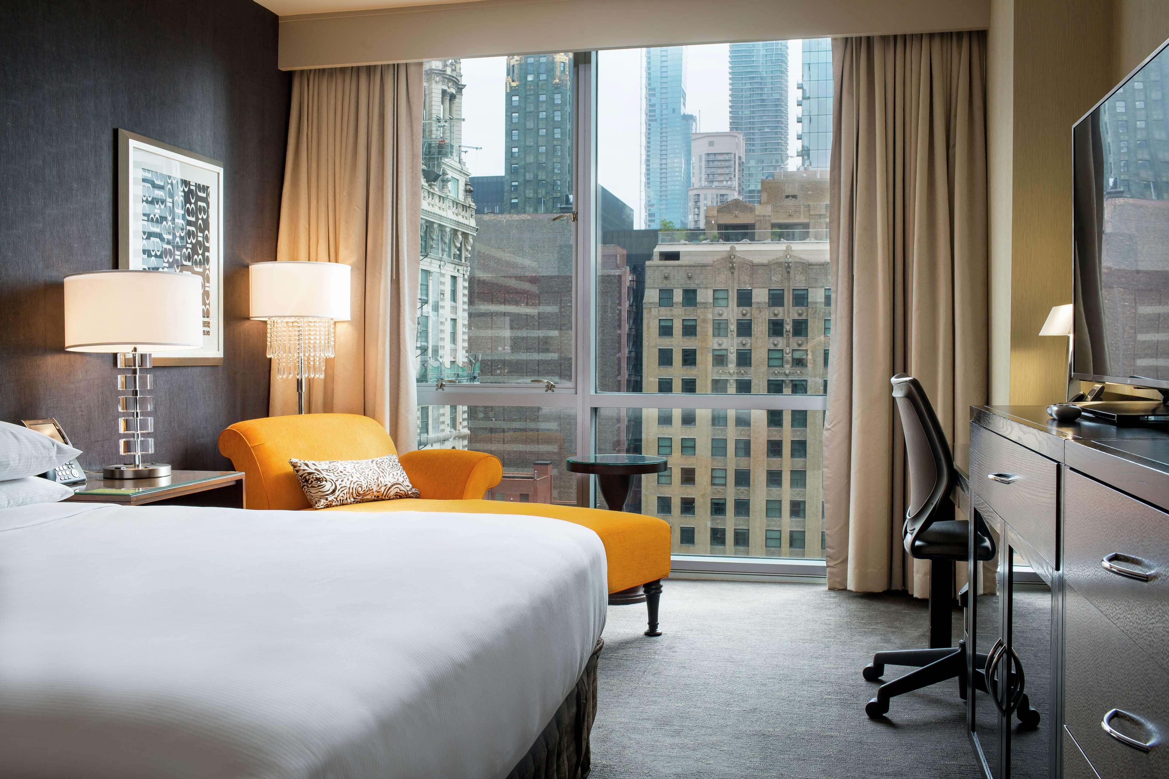 thewit chicago a hilton hotel
