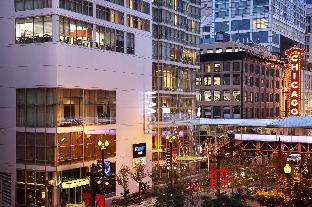 Thewit Chicago, A Hilton Hotel,Near Millennium Park,5 star