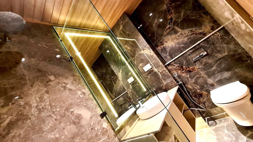 galaxy club and hotel