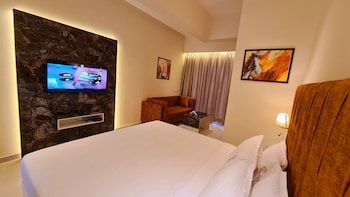 galaxy club and hotel