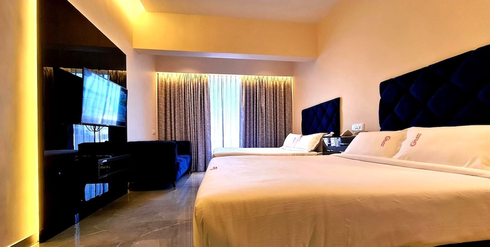 galaxy club and hotel