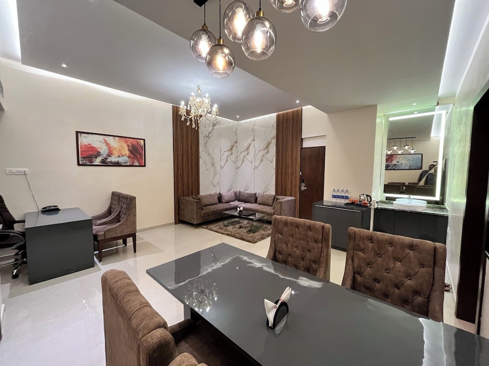 galaxy club and hotel