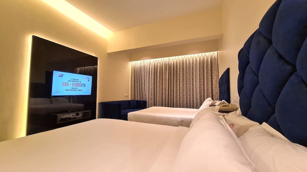 galaxy club and hotel