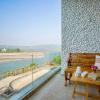 saffronstays athaang