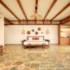 saffronstays athaang