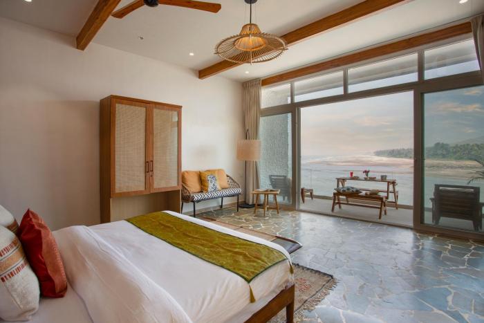 saffronstays athaang