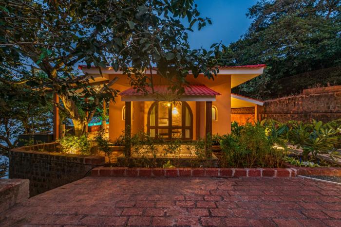 saffronstays athaang