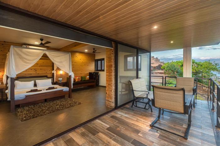 saffronstays athaang