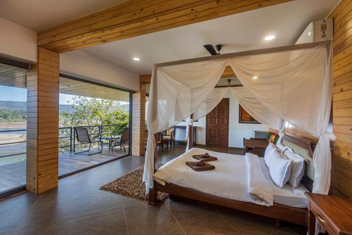 saffronstays athaang