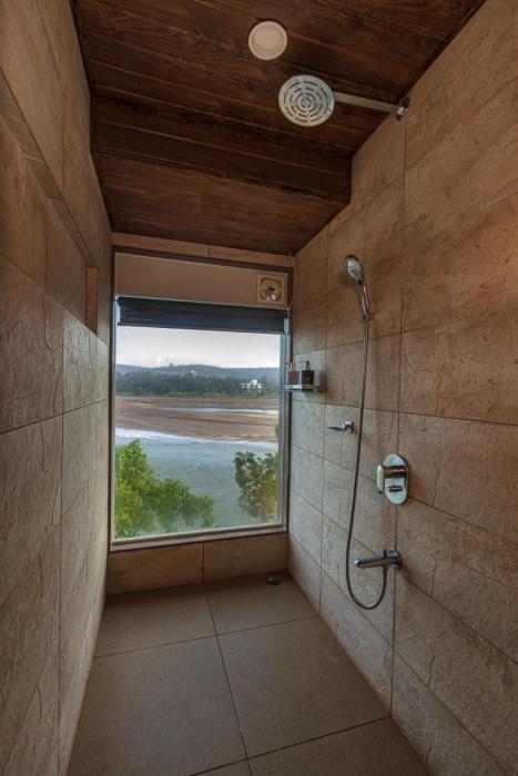 saffronstays athaang