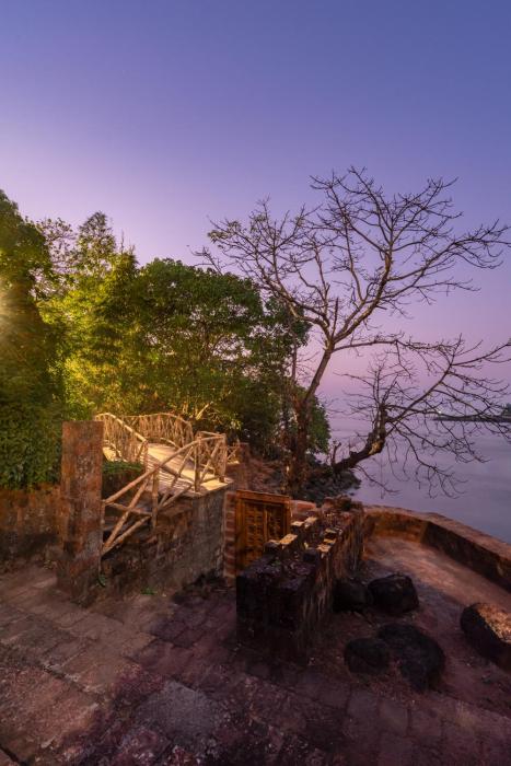 saffronstays athaang