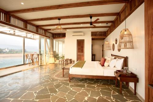 saffronstays athaang