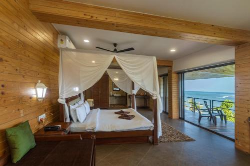 saffronstays athaang