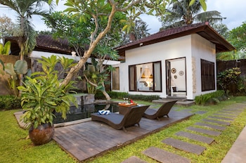 ubud raya riverside