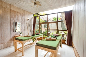 ubud raya riverside