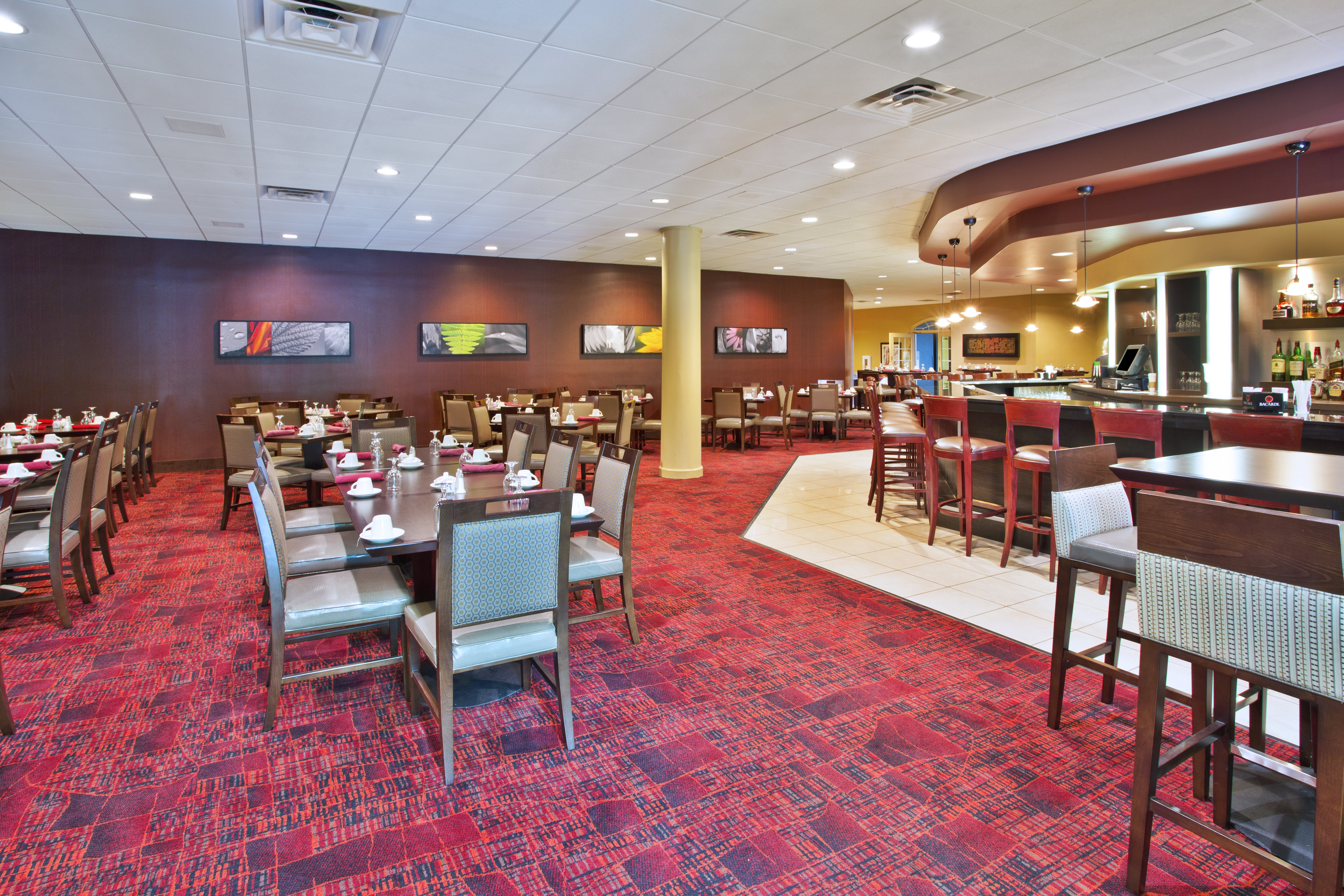 holiday inn manitowoc by ihg