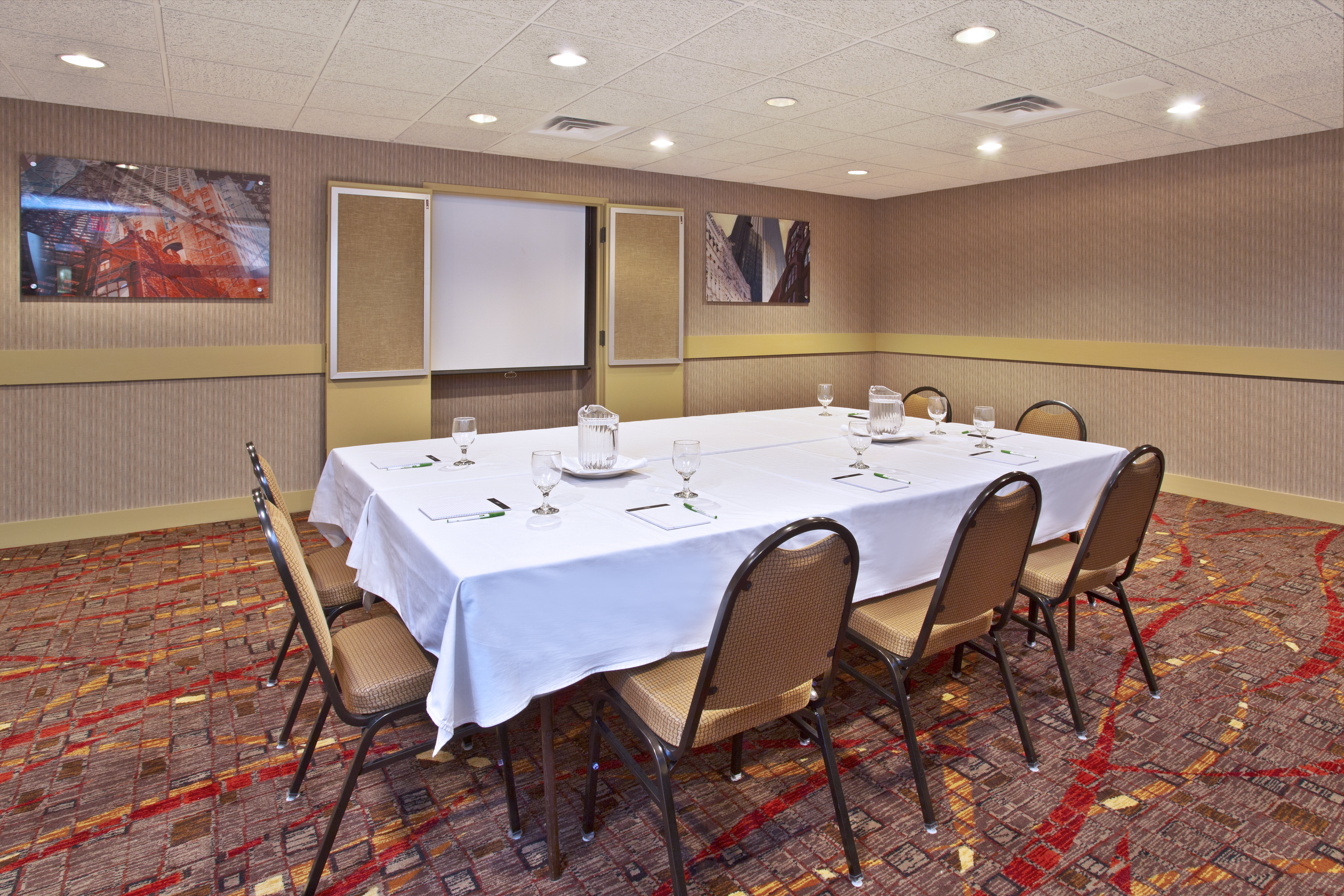 holiday inn manitowoc by ihg