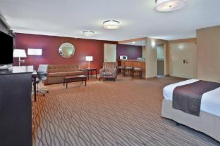 holiday inn manitowoc by ihg