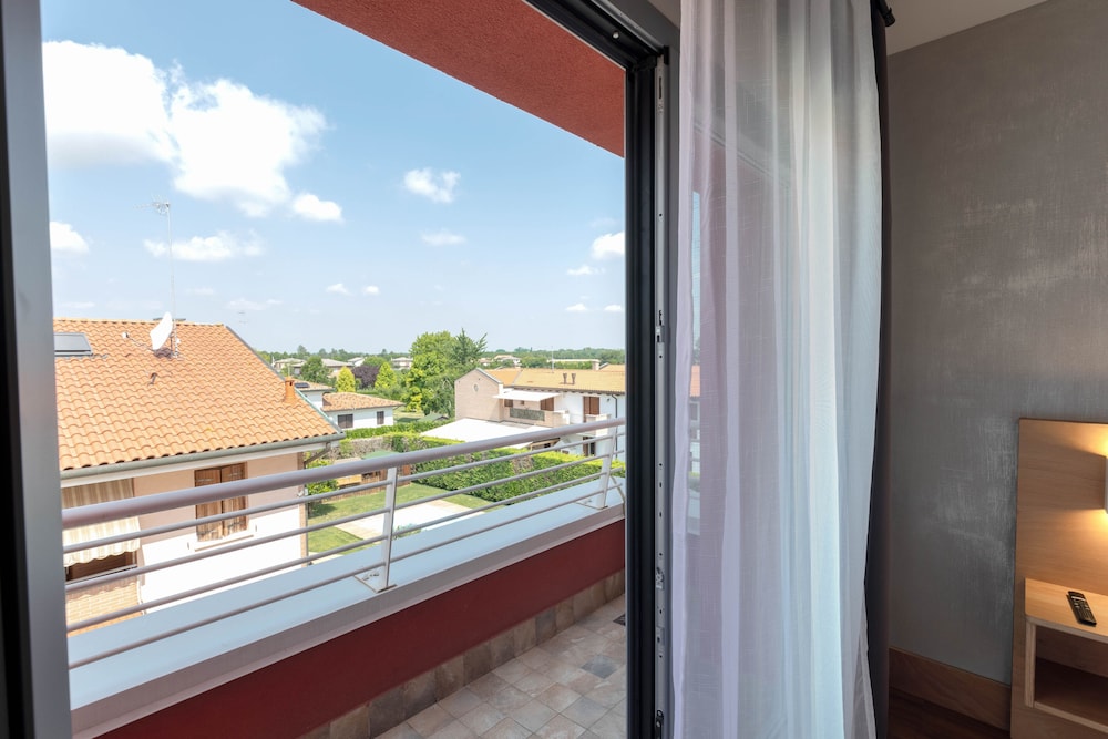 torre antica venice airport hotel