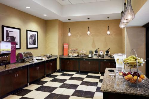hampton inn and suites chicago mt prospect