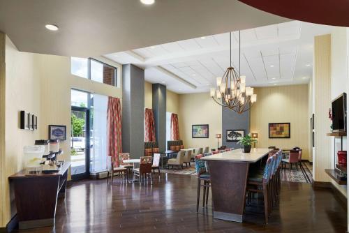 hampton inn and suites chicago mt prospect