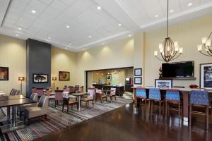Hampton Inn & Suites Chicago/Mt. Prospect,Cook County>>Chicago,3 star