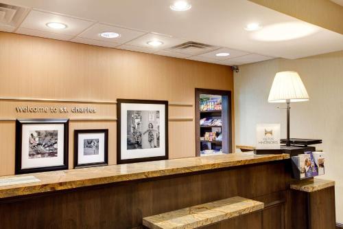 hampton inn and suites chicago st charles
