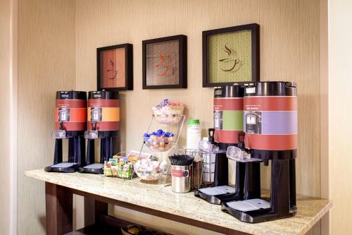hampton inn and suites chicago st charles