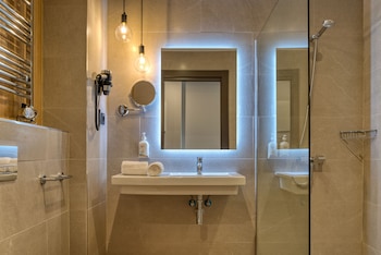 hotel dwo colours alcala