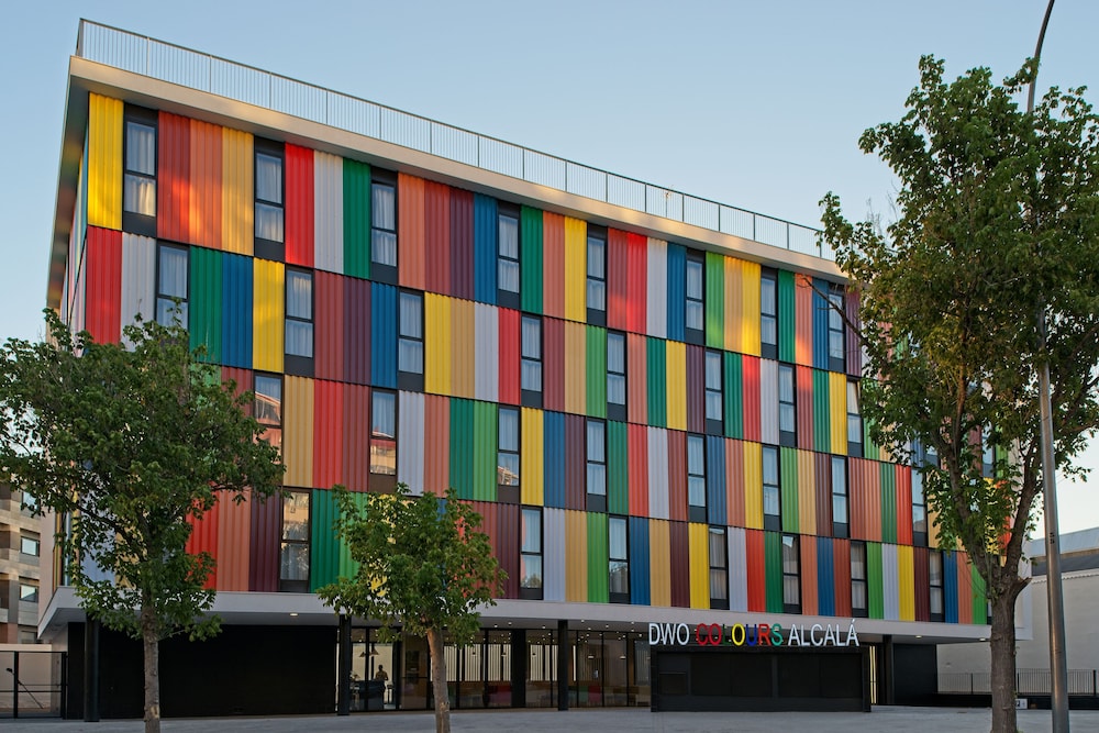 hotel dwo colours alcala