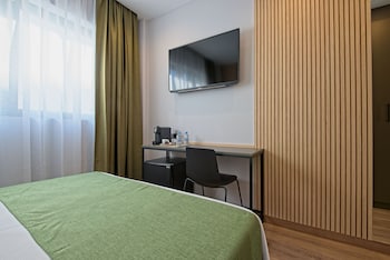 hotel dwo colours alcala