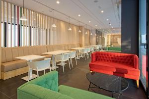 hotel dwo colours alcala