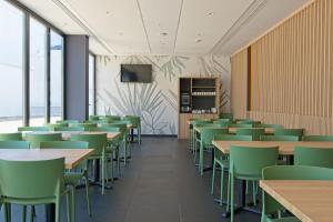 hotel dwo colours alcala