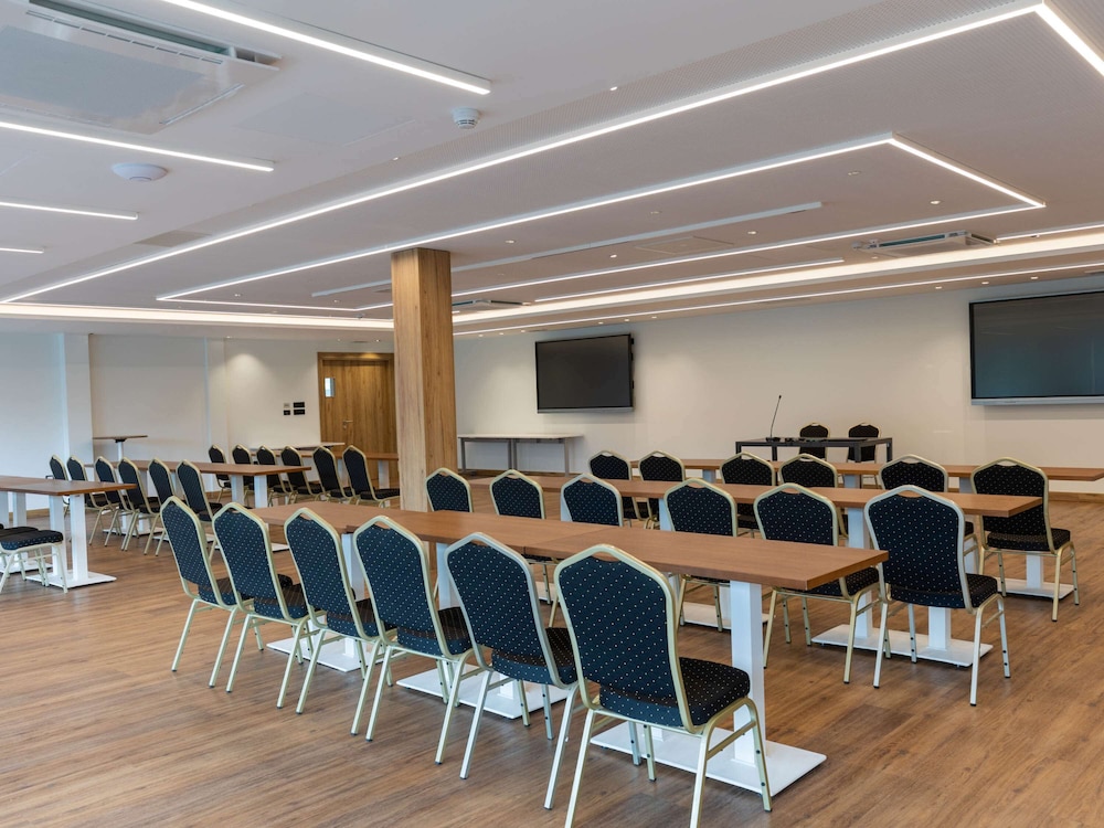 movenpick resort and spa fruske terme