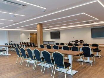 movenpick resort and spa fruske terme