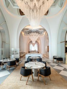 raffles doha