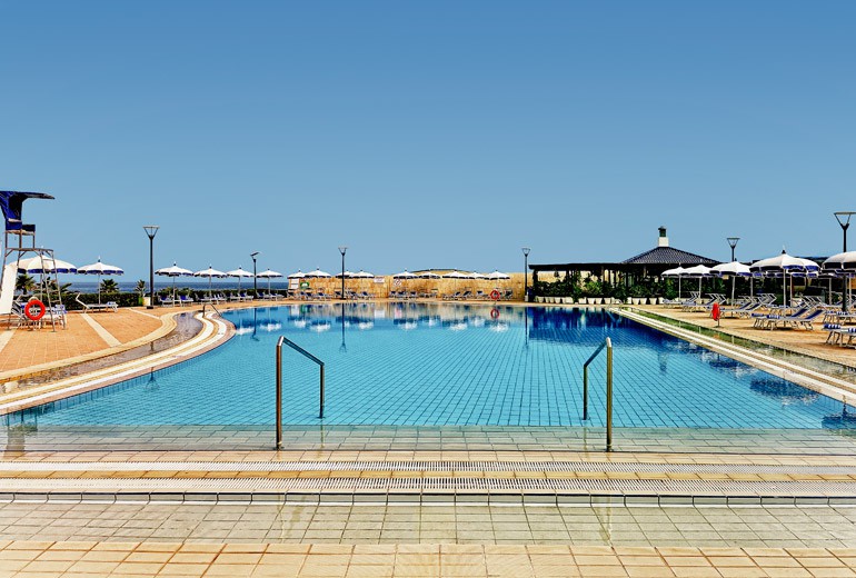 sheraton club des pins resort